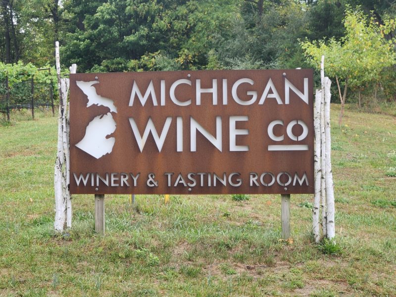 Michigan Wine Co - Sign